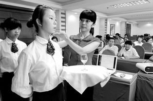 餐飲服務(wù)升級正當(dāng)時(shí) 重塑服務(wù)模型與員工管理模式的正確打開方式